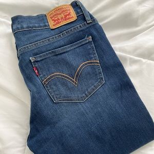 levis skinny ripped size 7
